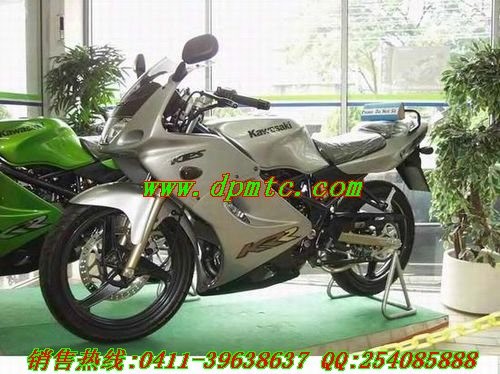 新款川崎ZX-7R摩托车   特价;4500元